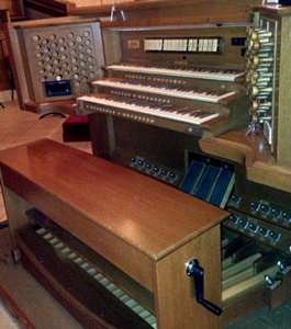 Clear Lake UMC organ